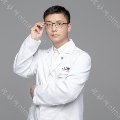 罗亮